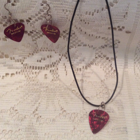 SOLD-FENDER Guitar Pick Wire EARRINGS & NECKLACE - Picture 3 of 8